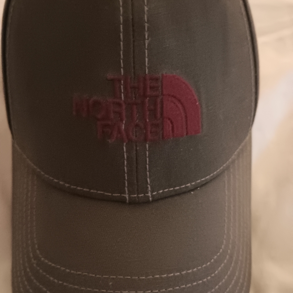 North Face Ball Cap, OS, Adjustable strap, Olive